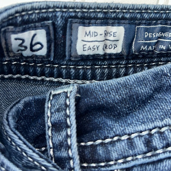 Women's Miss Me Jeans Mid-Rise Easy Crop Pants Sz 36 Plus Size - Picture 2 of 7